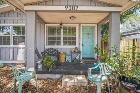 House in Tampa, Florida 2 bedrooms, 101.08 sq.m. № 1745187 - photo 2