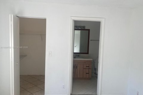 Touwnhouse à louer à Weston, Floride: 2 chambres, 105.07 m2 № 2008073 - photo 12