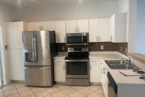 Touwnhouse à louer à Weston, Floride: 2 chambres, 105.07 m2 № 2008073 - photo 3