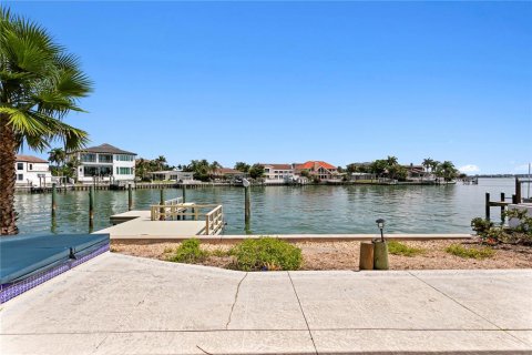 Land in Belleair Beach, Florida № 2391586 - photo 20
