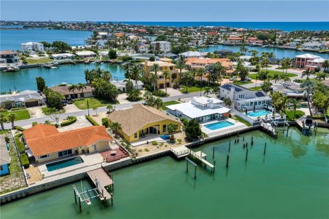 Land in Belleair Beach, Florida № 2391586 - photo 2