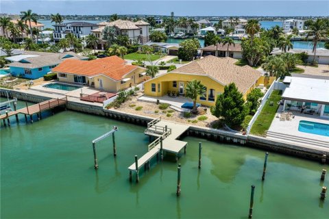 Land in Belleair Beach, Florida № 2391586 - photo 6