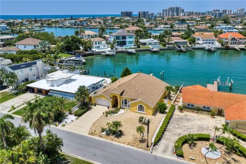 Land in Belleair Beach, Florida № 2391586 - photo 11