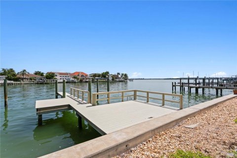 Land in Belleair Beach, Florida № 2391586 - photo 22
