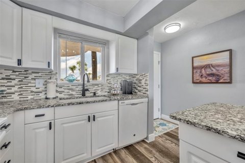 Condo in Ormond Beach, Florida, 2 bedrooms  № 1840045 - photo 6