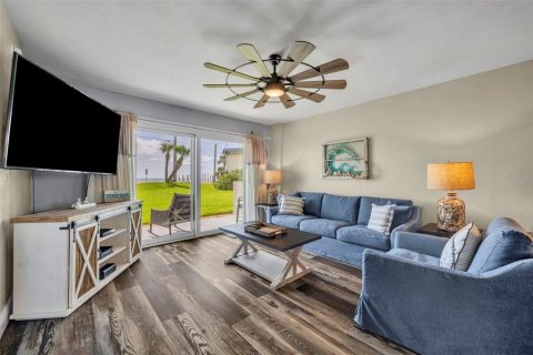 Condo in Ormond Beach, Florida, 2 bedrooms  № 1840045 - photo 12