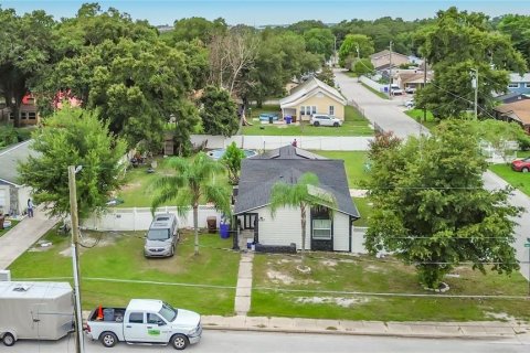 House in Kissimmee, Florida 2 bedrooms, 98.66 sq.m. № 2205634 - photo 9