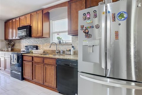 House in Kissimmee, Florida 2 bedrooms, 98.66 sq.m. № 2205634 - photo 20