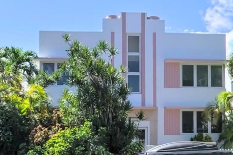 Condominio en Miami Beach, Florida, 1 dormitorio № 2090647