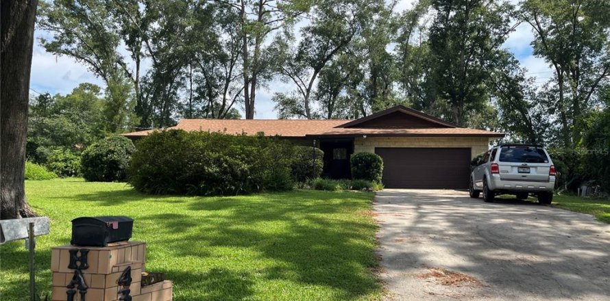 Villa ou maison à Ocala, Floride 3 chambres, 191.56 m2 № 1905758