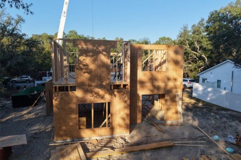 House in Interlachen, Florida 3 bedrooms, 142.23 sq.m. № 2206201 - photo 9