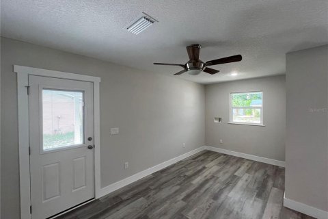 House in Edgewater, Florida 3 bedrooms, 204.38 sq.m. № 1828031 - photo 22