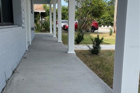 House in Edgewater, Florida 3 bedrooms, 204.38 sq.m. № 1828031 - photo 6