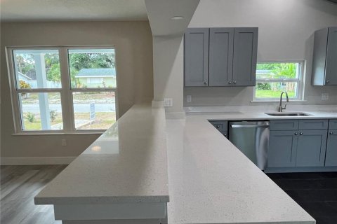 House in Edgewater, Florida 3 bedrooms, 204.38 sq.m. № 1828031 - photo 19