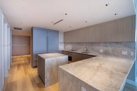 Condominio en venta en Miami, Florida, 5 dormitorios, 443.14 m2 № 1893034 - foto 20