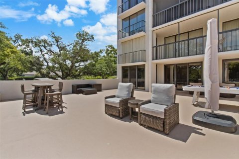 Condo in Belleair, Florida, 2 bedrooms  № 1644063 - photo 17