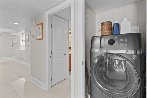 Condo in Belleair, Florida, 2 bedrooms  № 1644063 - photo 29