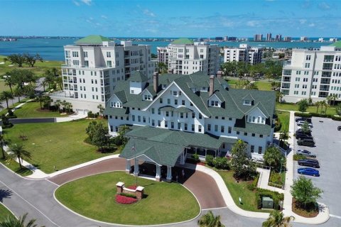 Condo in Belleair, Florida, 2 bedrooms  № 1644063 - photo 28