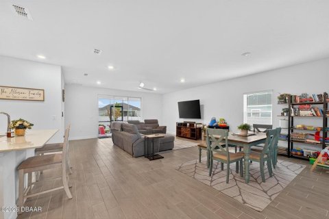 Villa ou maison à vendre à Ormond Beach, Floride: 4 chambres, 189.52 m2 № 2224773 - photo 10