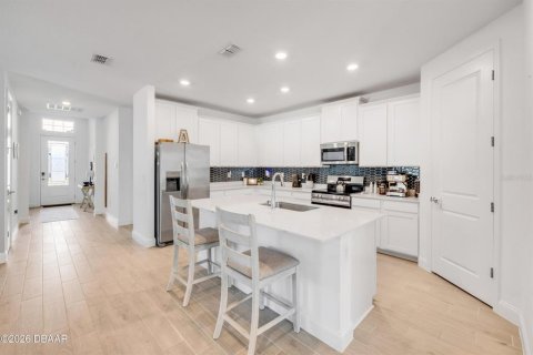 Villa ou maison à vendre à Ormond Beach, Floride: 4 chambres, 189.52 m2 № 2224773 - photo 6