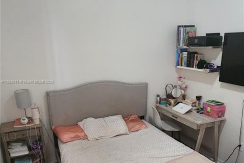 Купить таунхаус в Мирамар, Флорида 2 спальни, 99.13м2, № 1938246 - фото 16