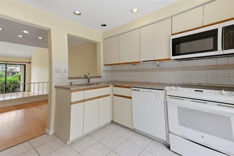 Купить кондоминиум в Сарасота, Флорида 7 комнат, 148.27м2, № 2275447 - фото 15