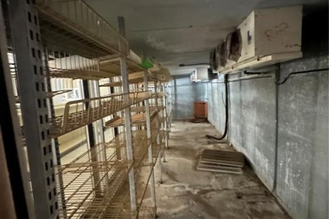 Купить коммерческую недвижимость в Лисбург, Флорида 232.35м2, № 2098906 - фото 13