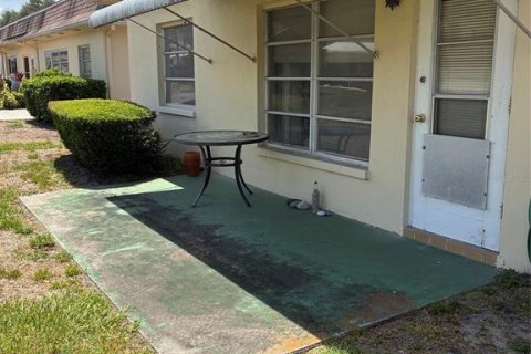 House in Clearwater, Florida 2 bedrooms, 141.86 sq.m. № 2227276 - photo 2