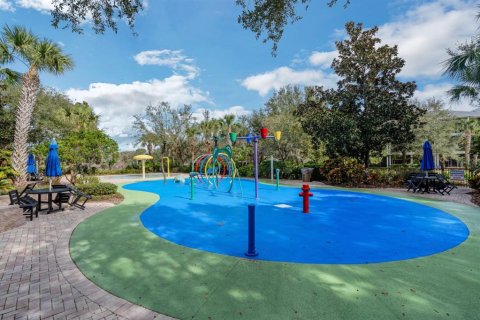 Condo in Davenport, Florida, 2 bedrooms  № 1912876 - photo 12