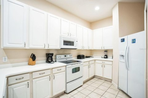 Condo in Davenport, Florida, 2 bedrooms  № 1912876 - photo 22