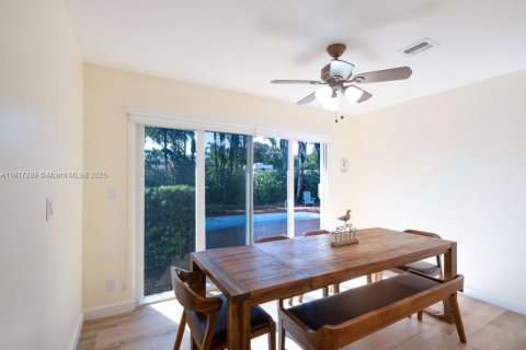 Propiedad comercial en venta en Dania Beach, Florida, 272.2 m2 № 1973554 - foto 20