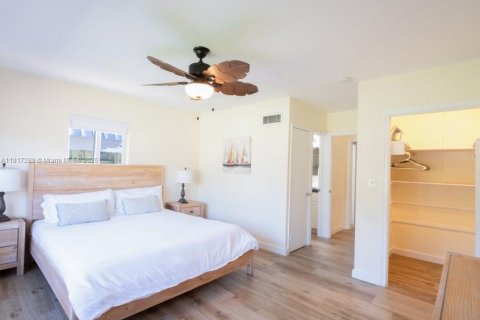 Propiedad comercial en venta en Dania Beach, Florida, 272.2 m2 № 1973554 - foto 7