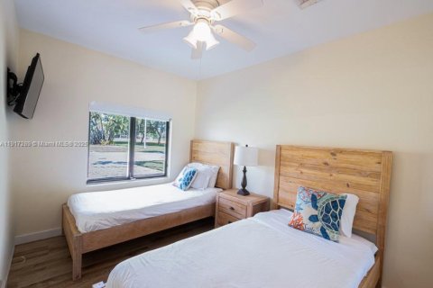 Propiedad comercial en venta en Dania Beach, Florida, 272.2 m2 № 1973554 - foto 24