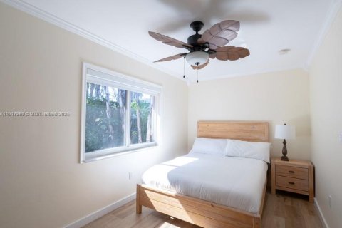 Propiedad comercial en venta en Dania Beach, Florida, 272.2 m2 № 1973554 - foto 10