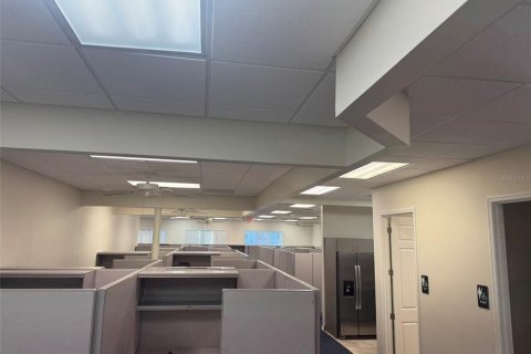 Commercial property in Gainesville, Florida 238.76 sq.m. № 2381329 - photo 10