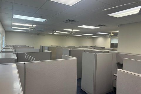 Commercial property in Gainesville, Florida 238.76 sq.m. № 2381329 - photo 6