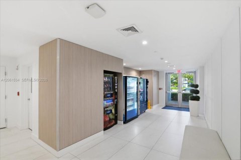 Apartamento en alquiler en Hollywood, Florida, 1 dormitorio, 62.43 m2 № 2273942 - foto 29