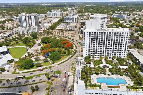 Apartamento en alquiler en Hollywood, Florida, 1 dormitorio, 62.43 m2 № 2273942 - foto 3