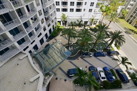 Apartamento en alquiler en Hollywood, Florida, 1 dormitorio, 62.43 m2 № 2273942 - foto 21