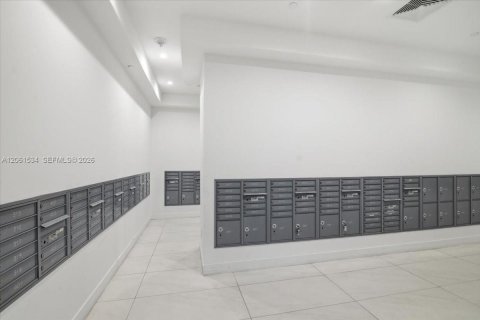 Apartamento en alquiler en Hollywood, Florida, 1 dormitorio, 62.43 m2 № 2273942 - foto 28