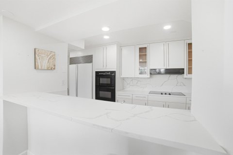 Condo in Boca Raton, Florida, 2 bedrooms № 2191781 - photo 17