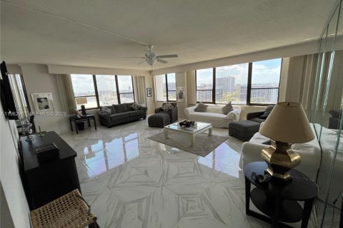 Condo à Hollywood, Floride, 2 chambres  № 2023948