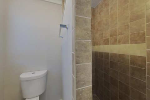 House in Dade City, Florida 4 bedrooms, 108.14 sq.m. № 1884030 - photo 11