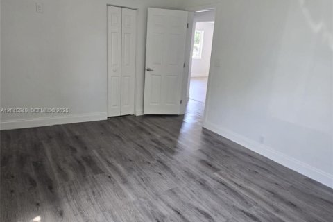Villa ou maison à vendre à West Palm Beach, Floride: 2 chambres, 80.82 m2 № 2267816 - photo 20
