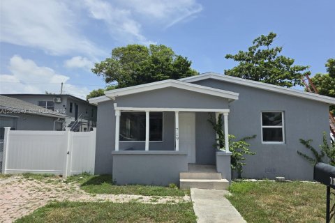 Villa ou maison à West Palm Beach, Floride 2 chambres, 80.82 m2 № 2267816
