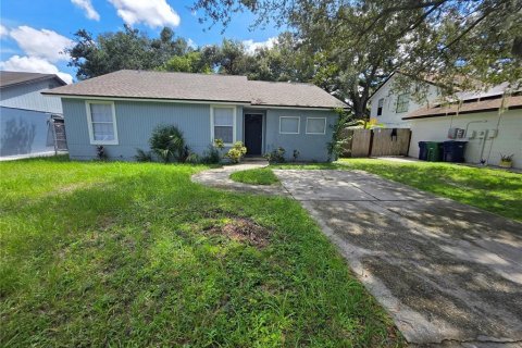 House in Tampa, Florida 3 bedrooms, 137.12 sq.m. № 2361360
