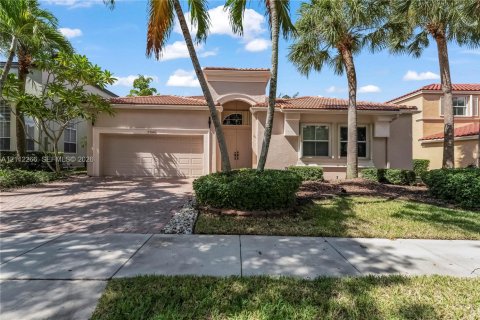 Villa ou maison à vendre à Miramar, Floride: 4 chambres, 229.38 m2 № 2431298 - photo 10