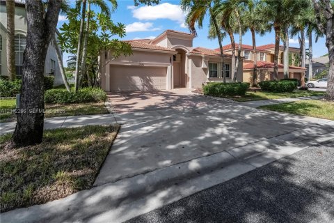 Villa ou maison à vendre à Miramar, Floride: 4 chambres, 229.38 m2 № 2431298 - photo 3