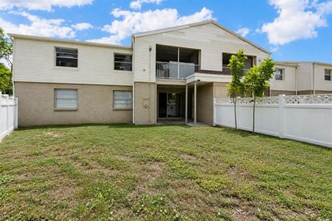 Condo in Tampa, Florida, 4 bedrooms № 2198018 - photo 23