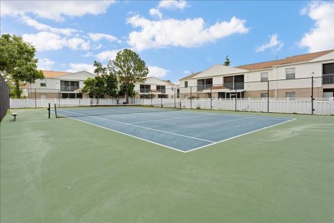 Condo in Tampa, Florida, 4 bedrooms № 2198018 - photo 25